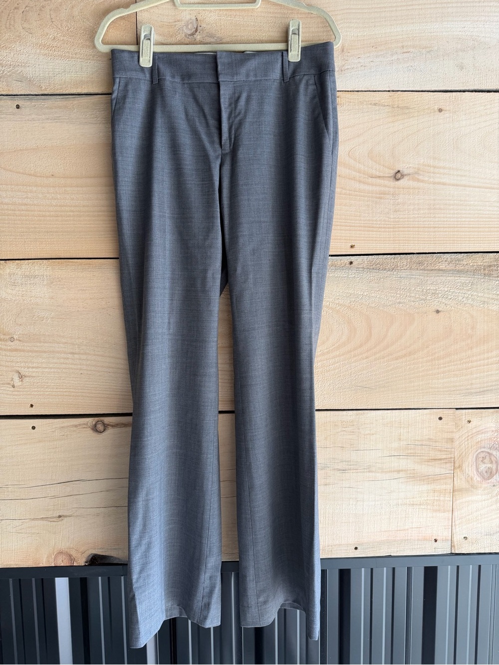 Banana Republic women’s Gray Dress Pants - Modern Straight Leg